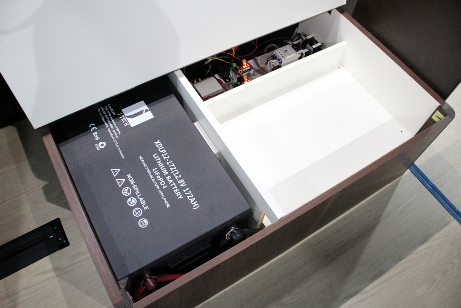 キャンピングカーバンコン