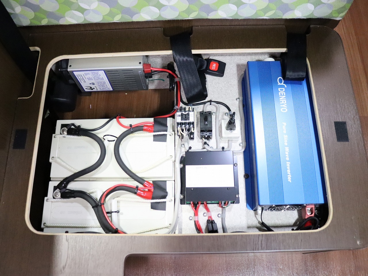 キャンピングカーバンコン