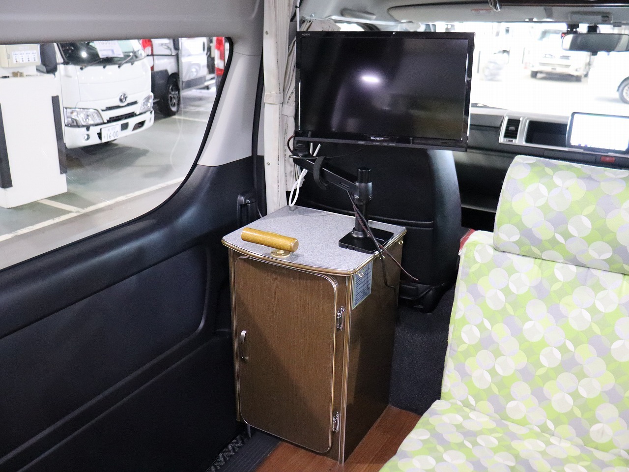 キャンピングカーバンコン