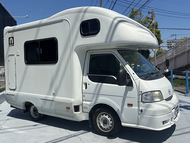 キャンピングカーキャブコン
