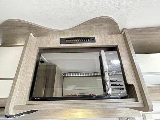 キャンピングカーキャブコン