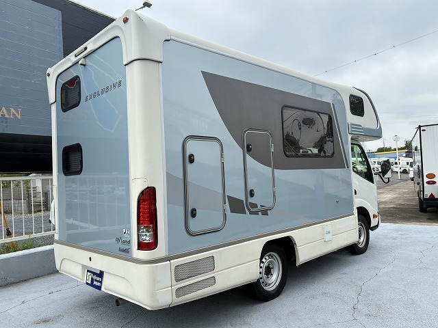 キャンピングカーキャブコン