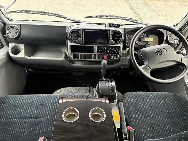 キャンピングカーキャブコン