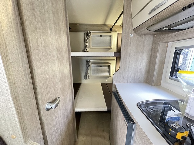 キャンピングカーキャブコン