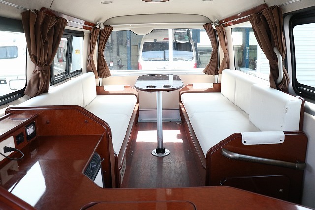 キャンピングカーバンコン