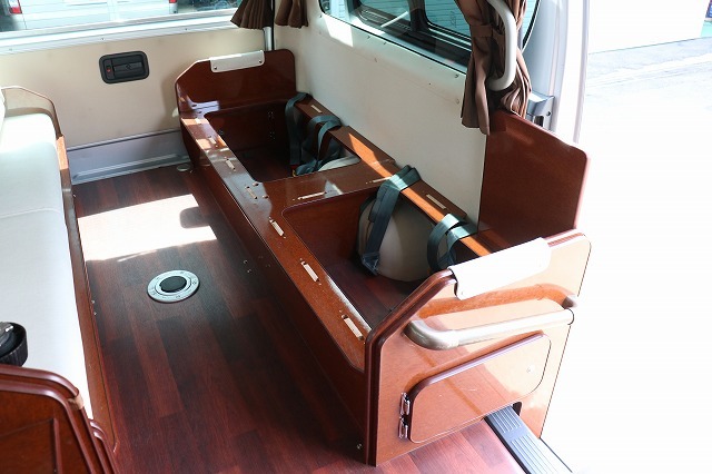 キャンピングカーバンコン