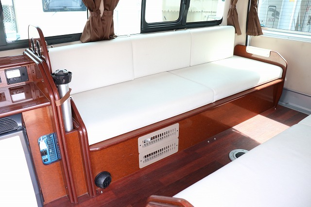 キャンピングカーバンコン