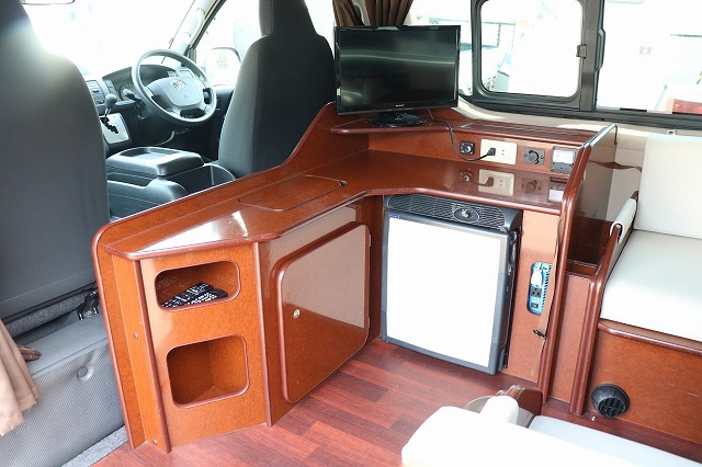 キャンピングカーバンコン