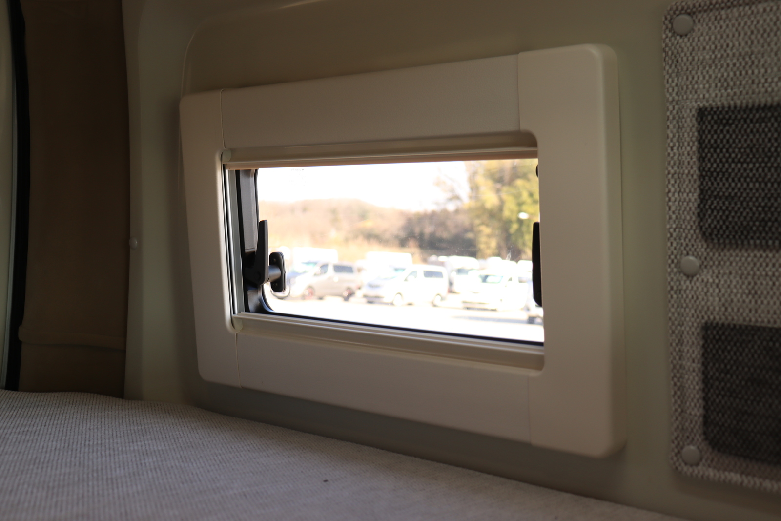 キャンピングカーバンコン