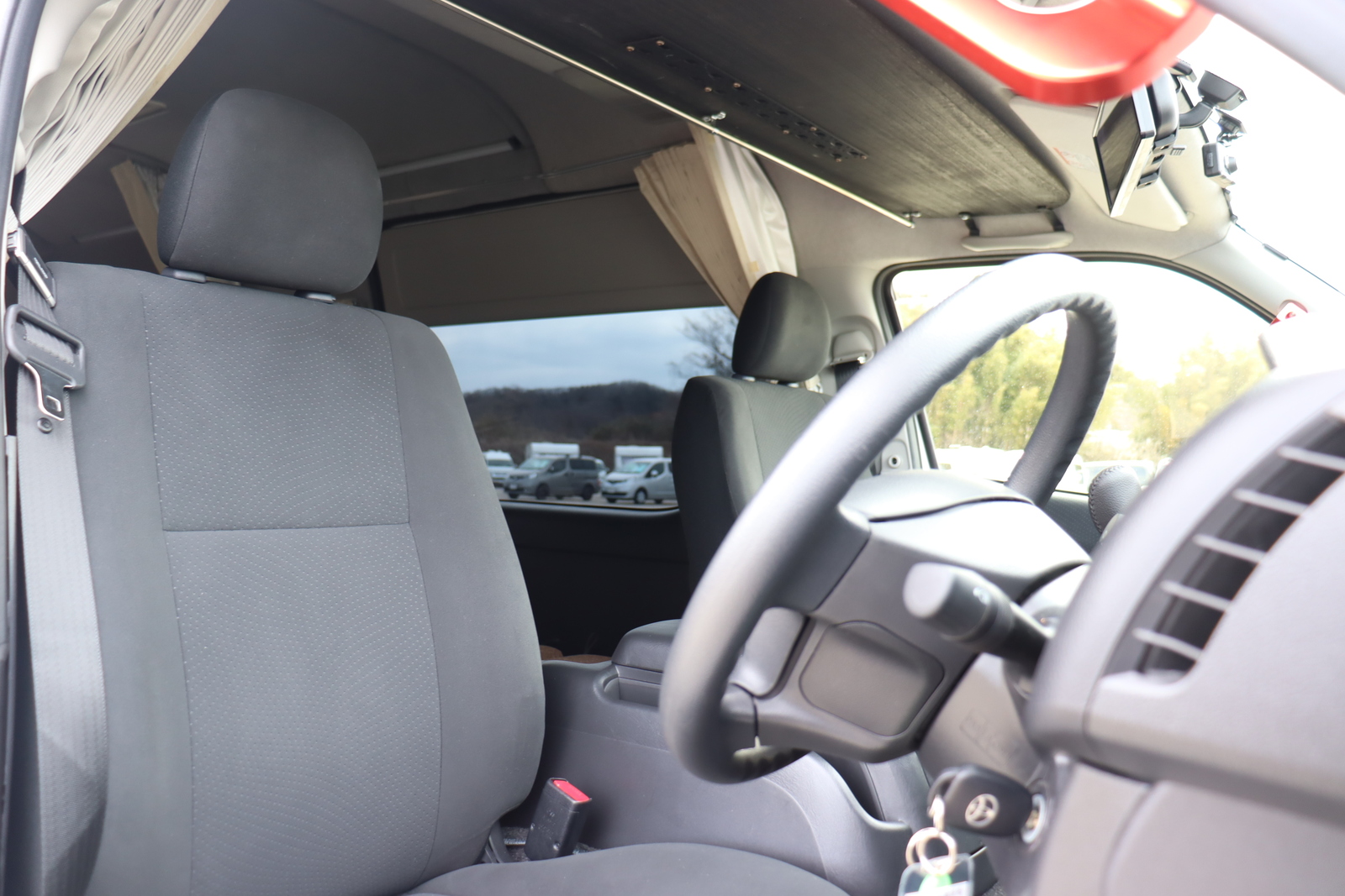 キャンピングカーバンコン