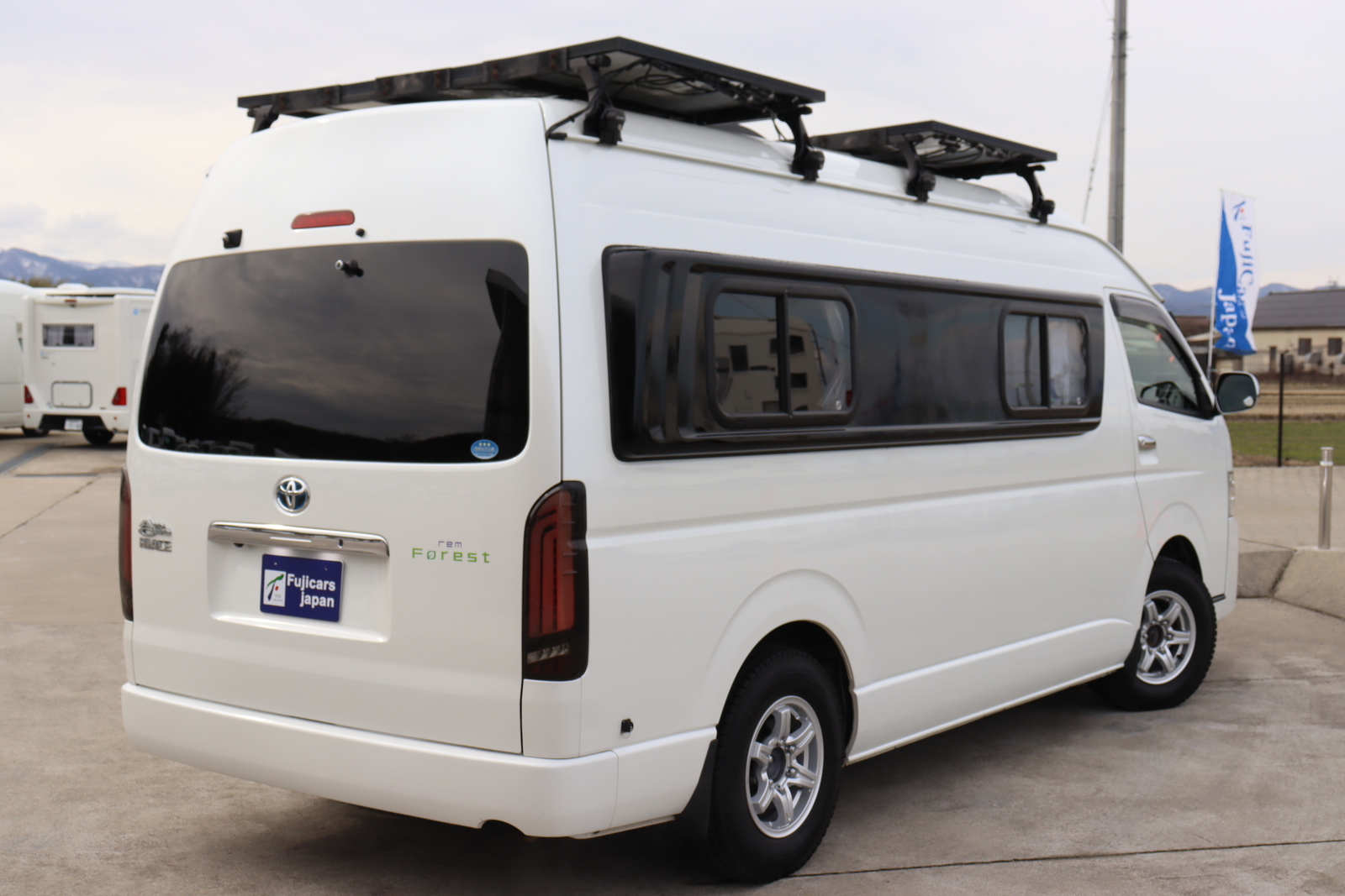 キャンピングカーバンコン