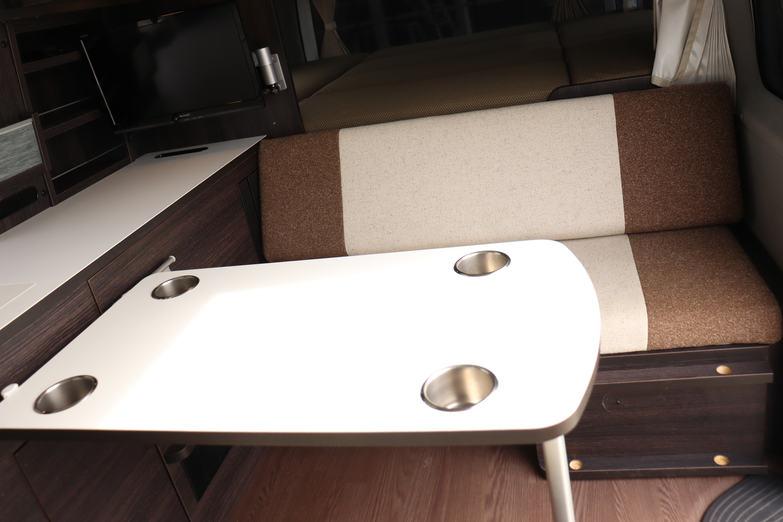 キャンピングカーバンコン