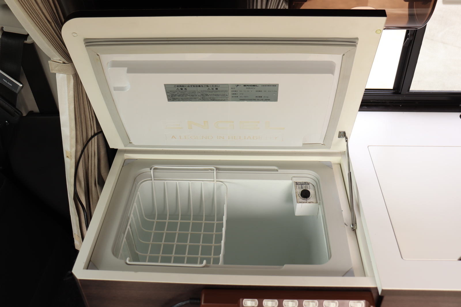 キャンピングカーバンコン