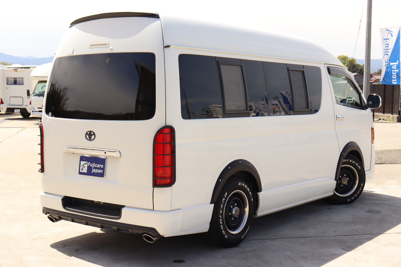 キャンピングカーバンコン