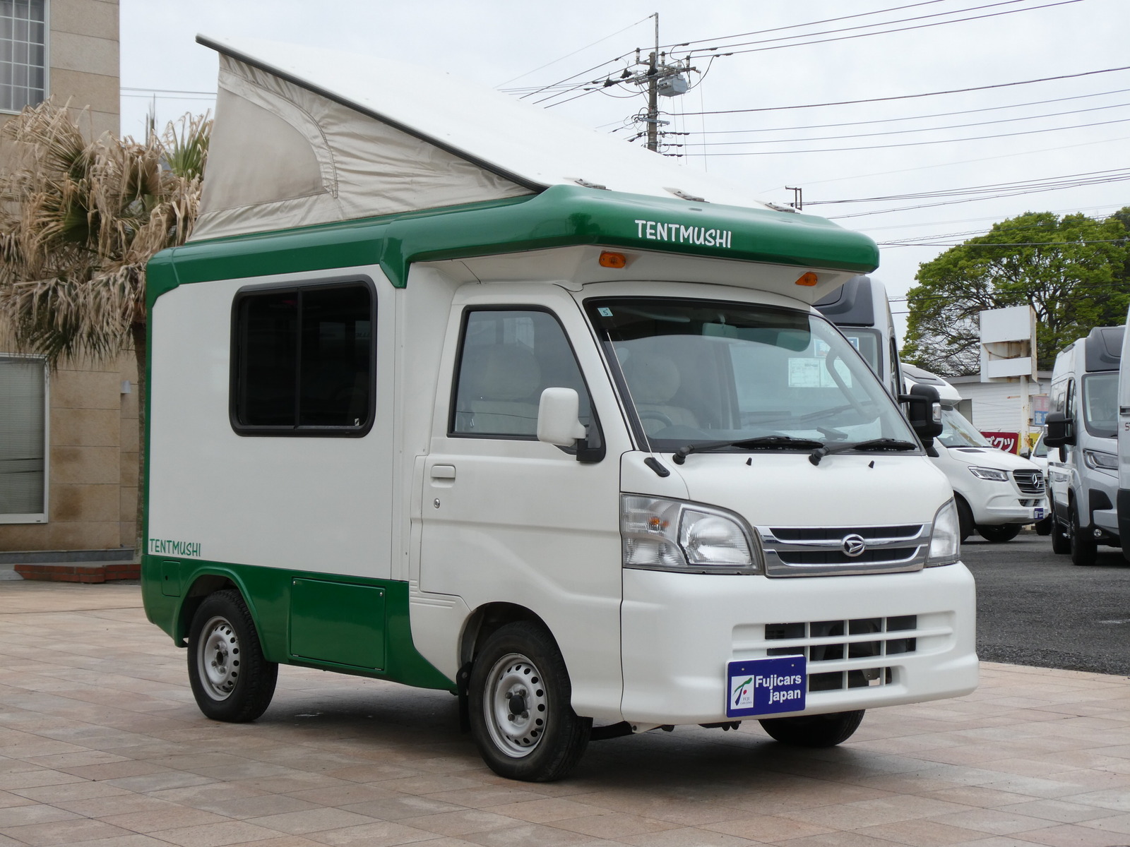 キャンピングカー軽キャンパー