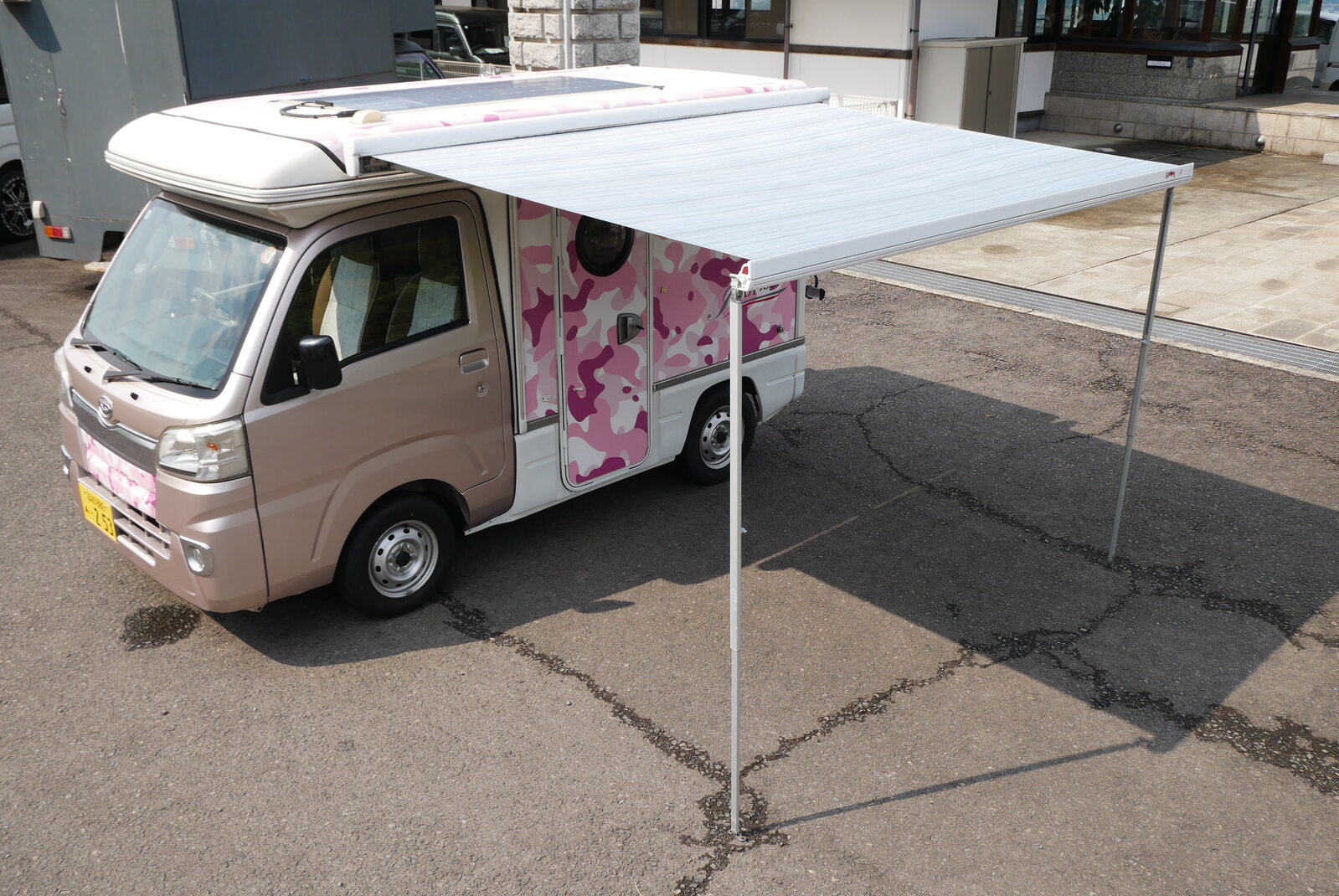 キャンピングカー軽キャンパー
