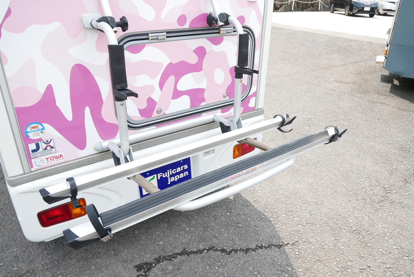 キャンピングカー軽キャンパー
