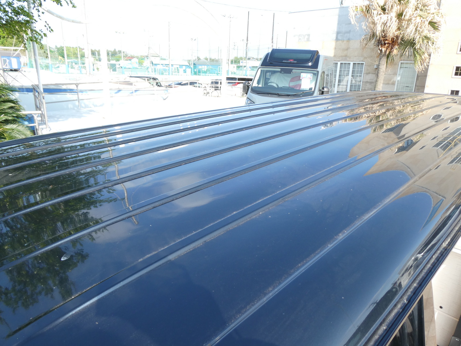 キャンピングカーバンコン