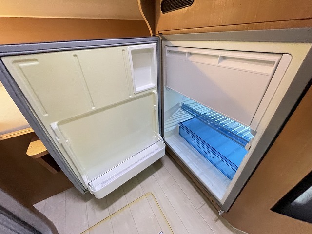 キャンピングカーキャブコン