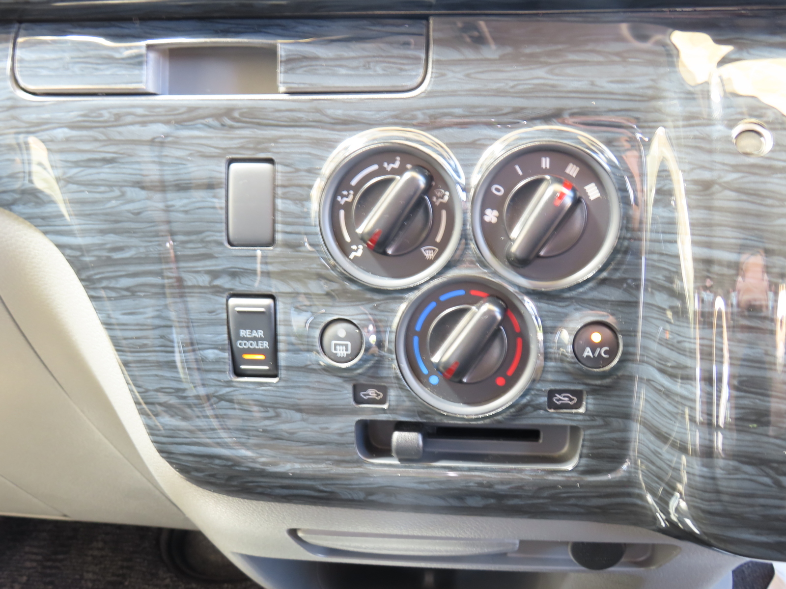 日産NV350キャラバン