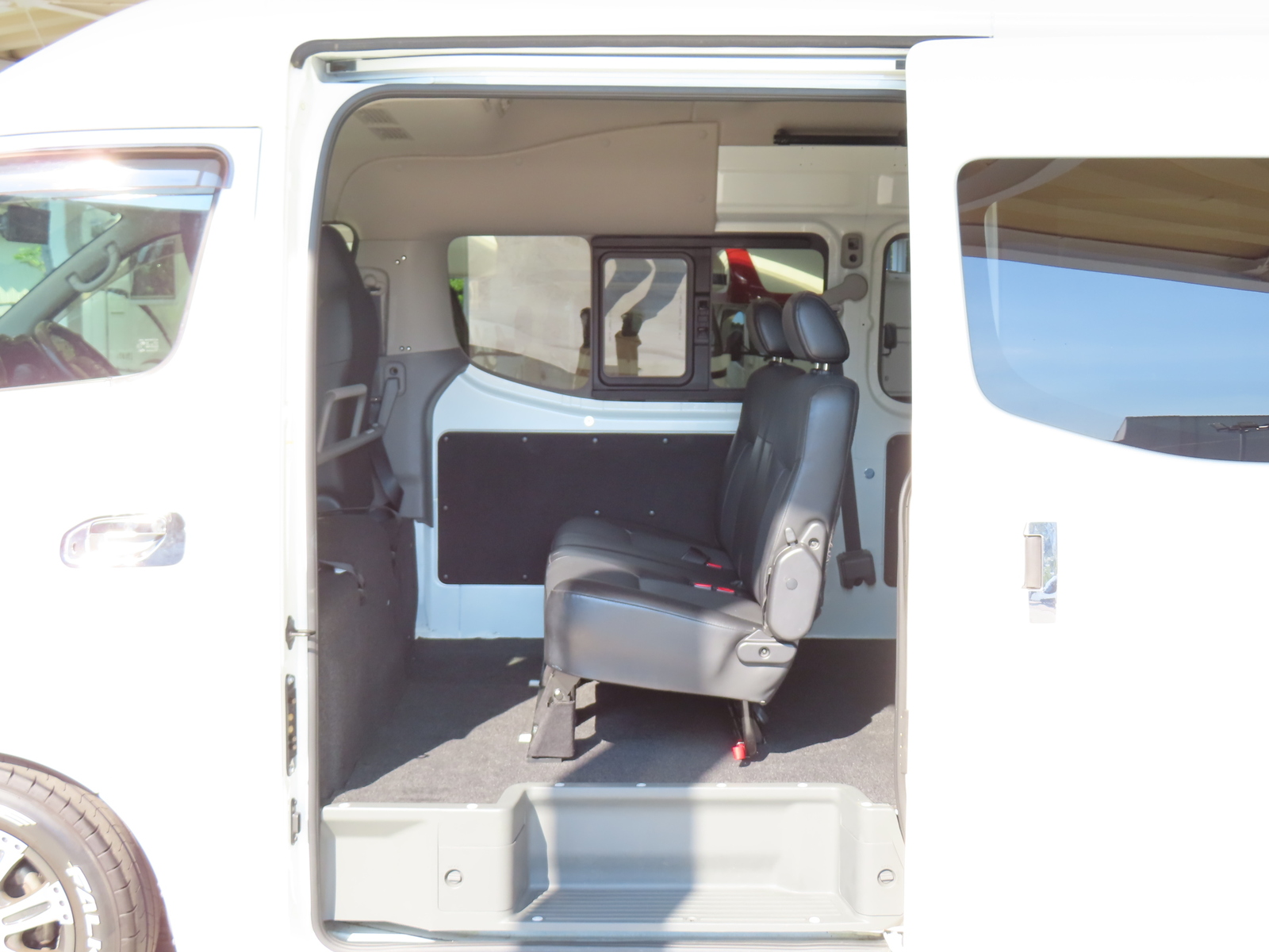 日産NV350キャラバン