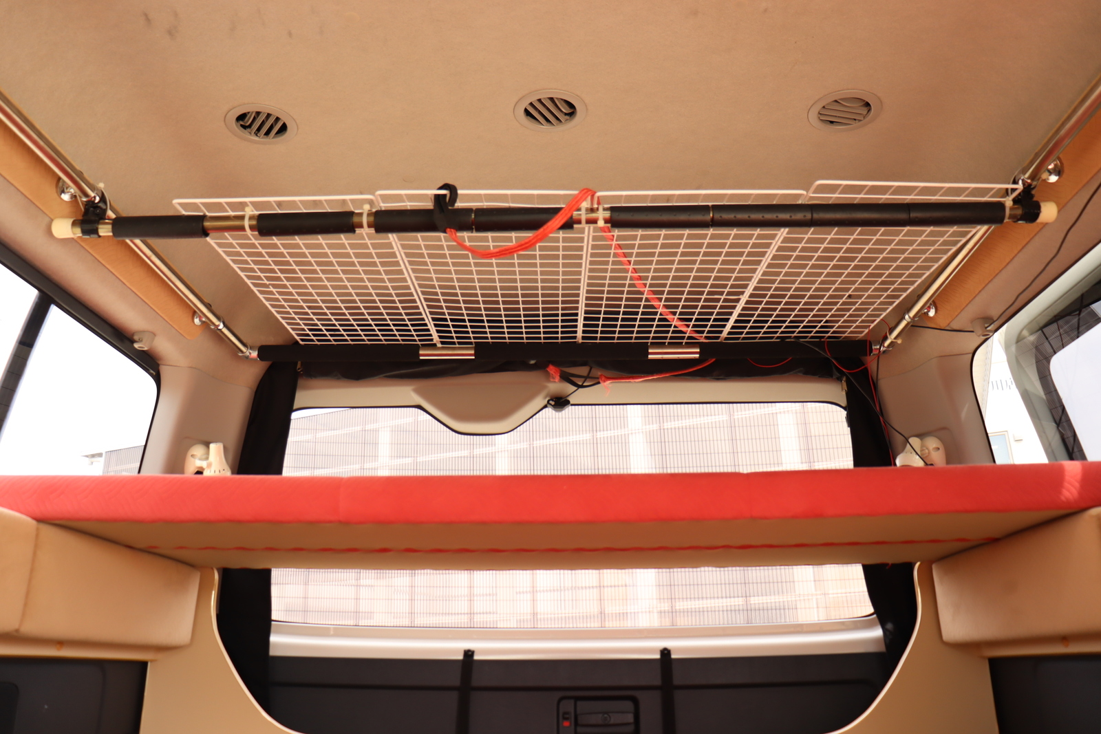 キャンピングカーバンコン