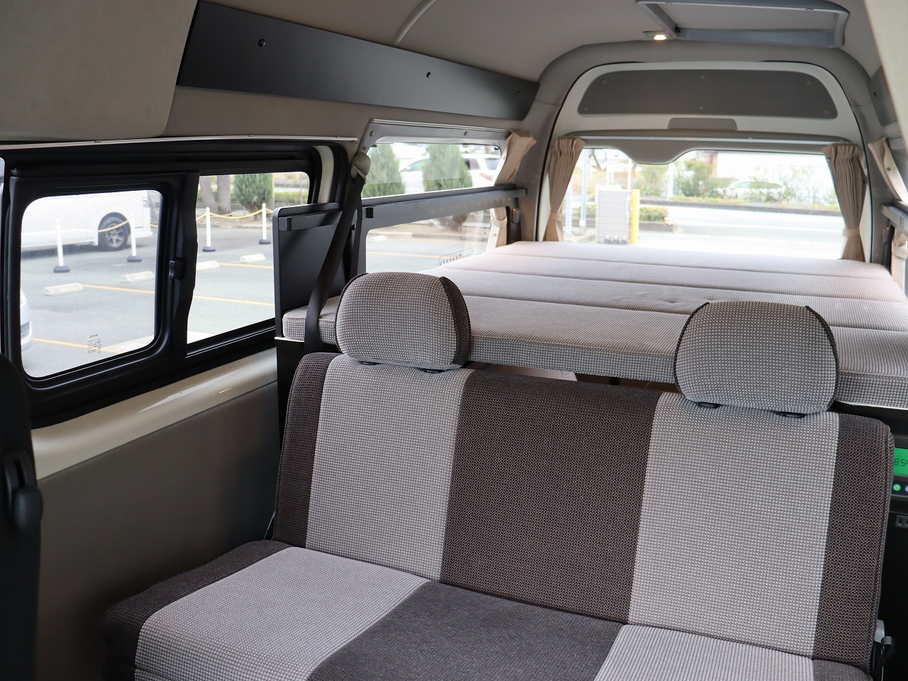 キャンピングカーバンコン