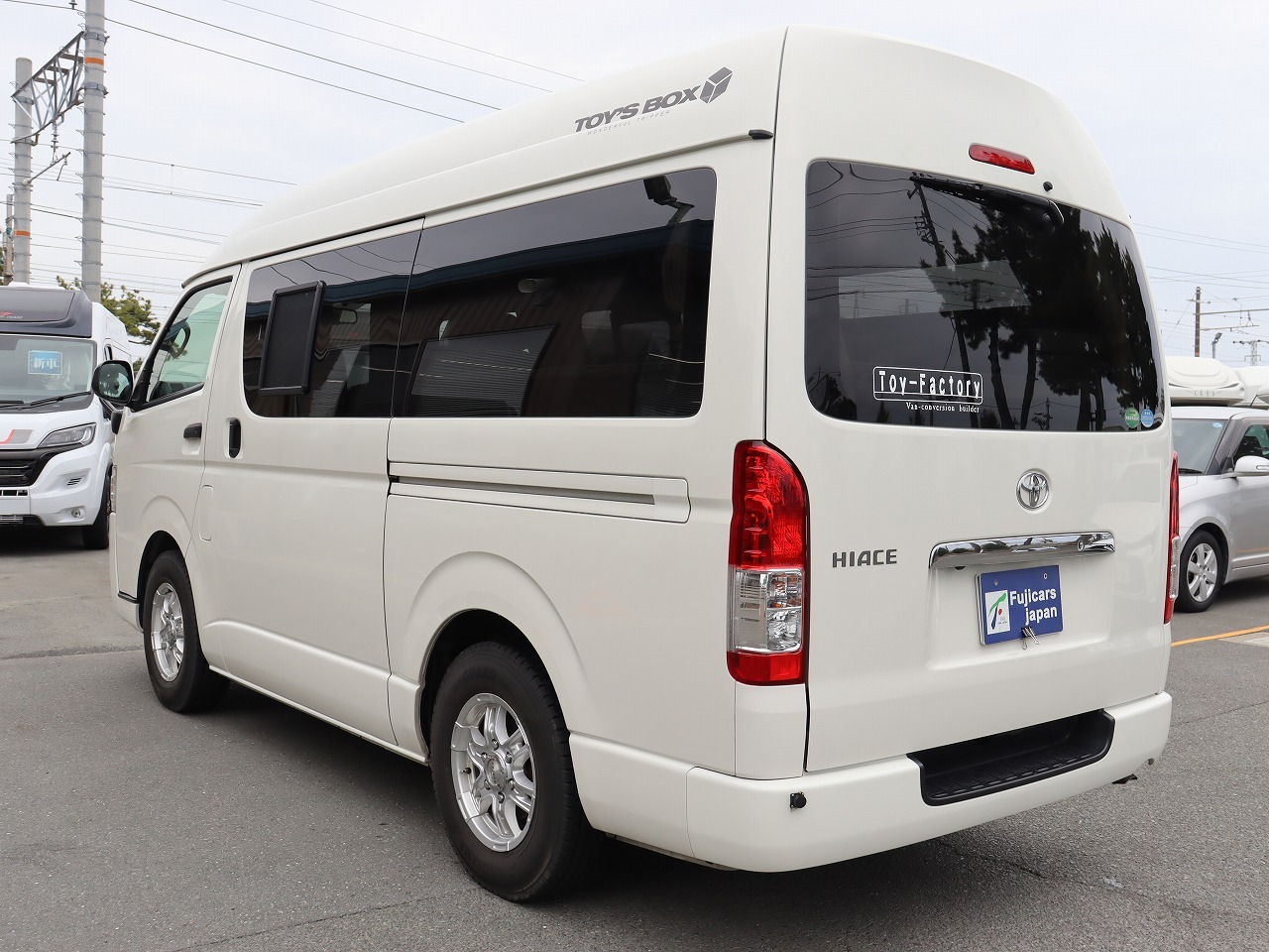 キャンピングカーバンコン