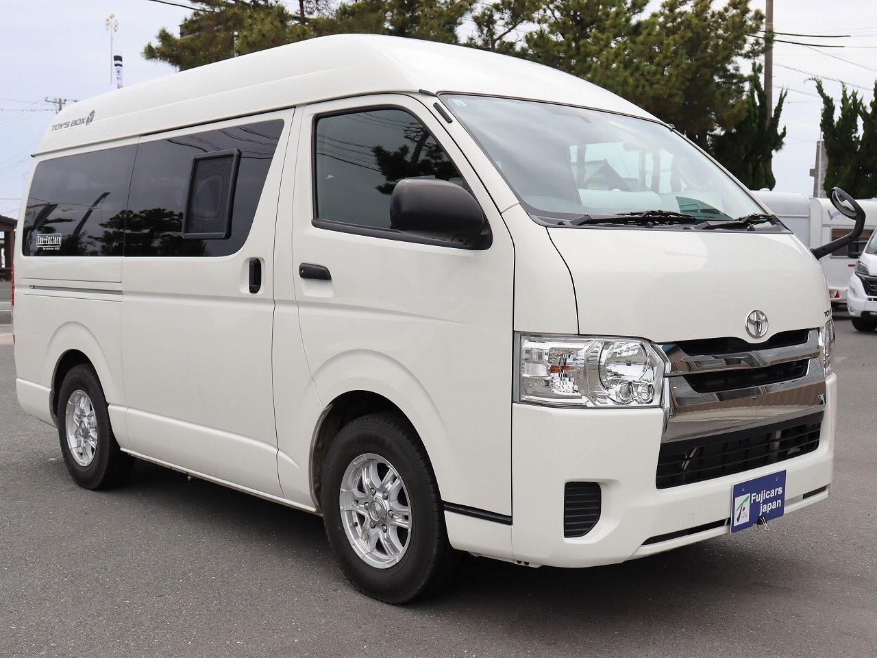 キャンピングカーバンコン