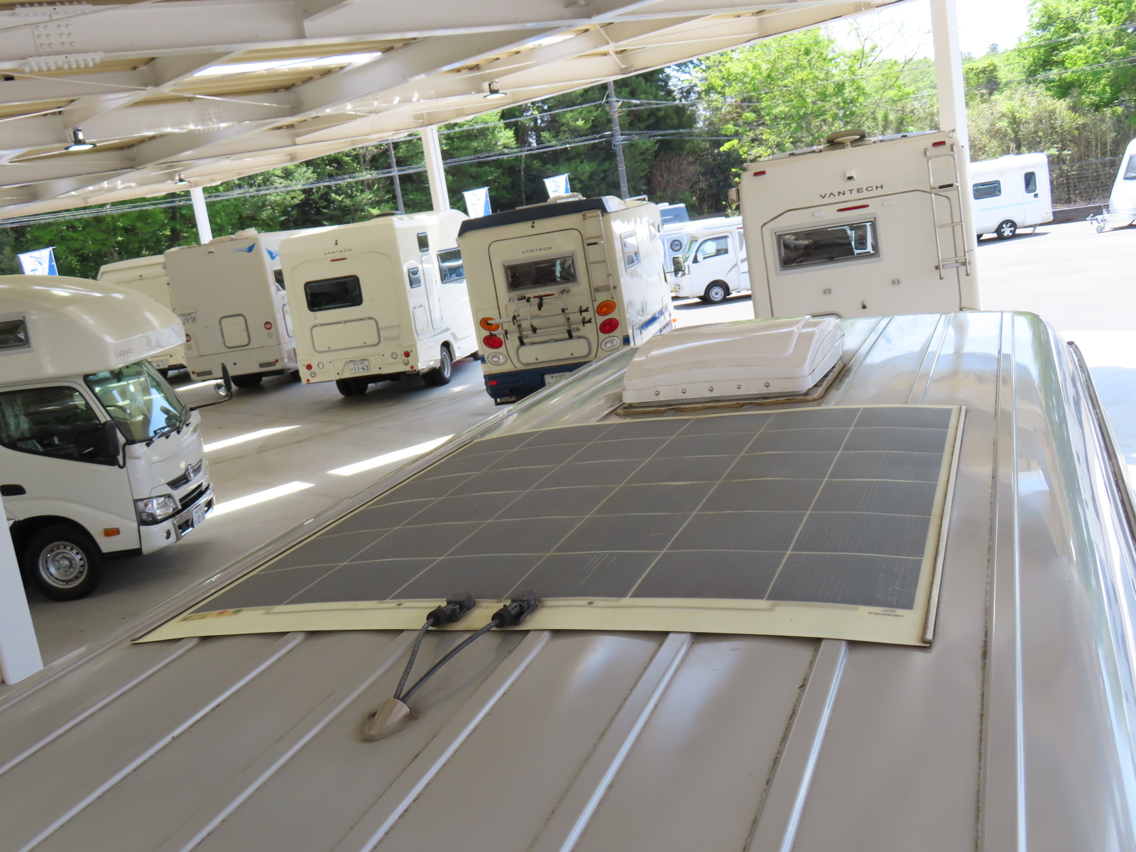 キャンピングカーバンコン