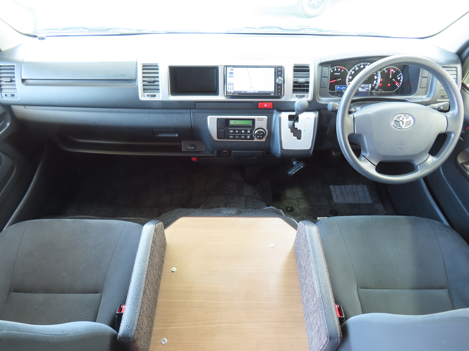 キャンピングカーバンコン