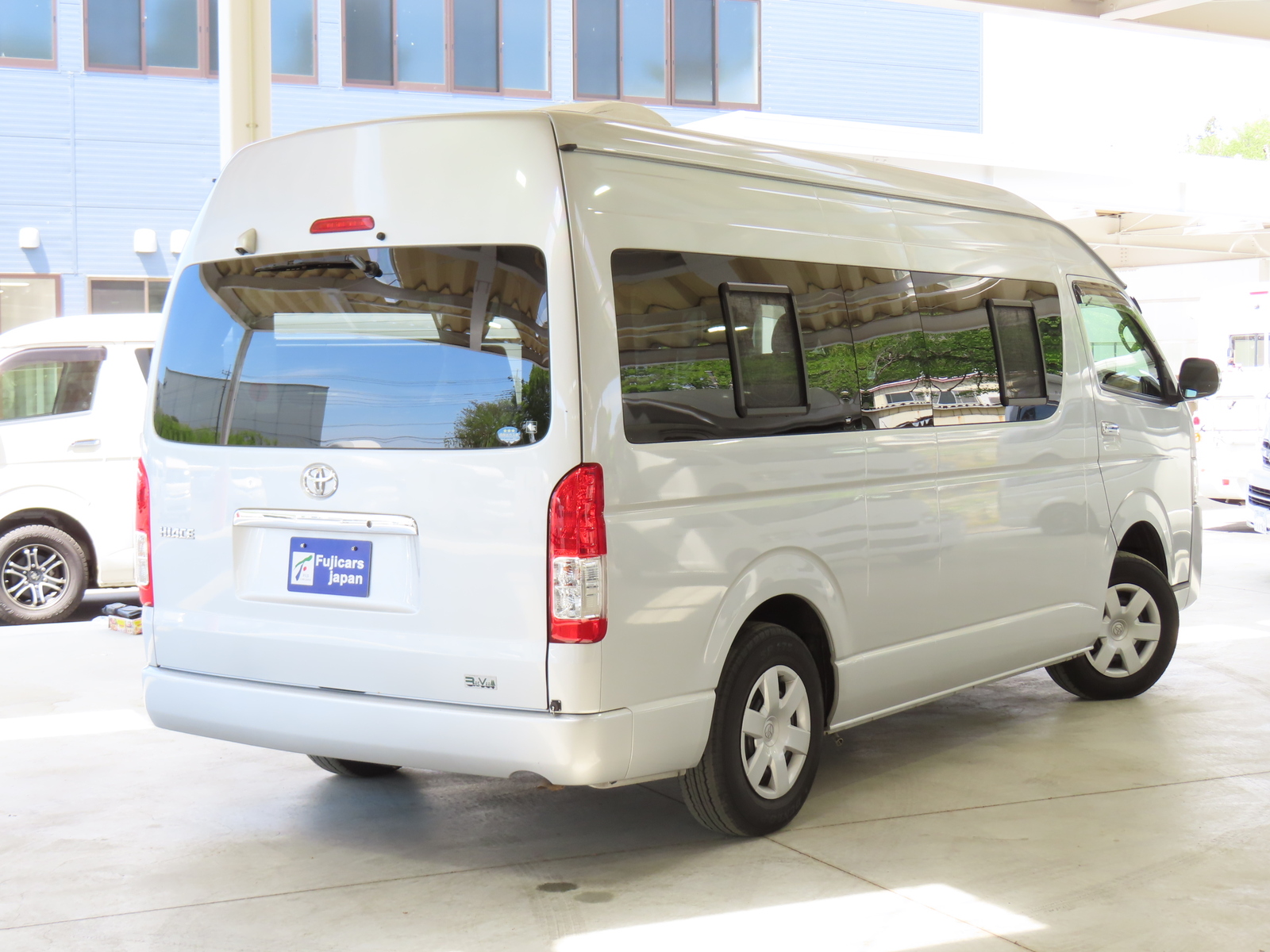 キャンピングカーバンコン