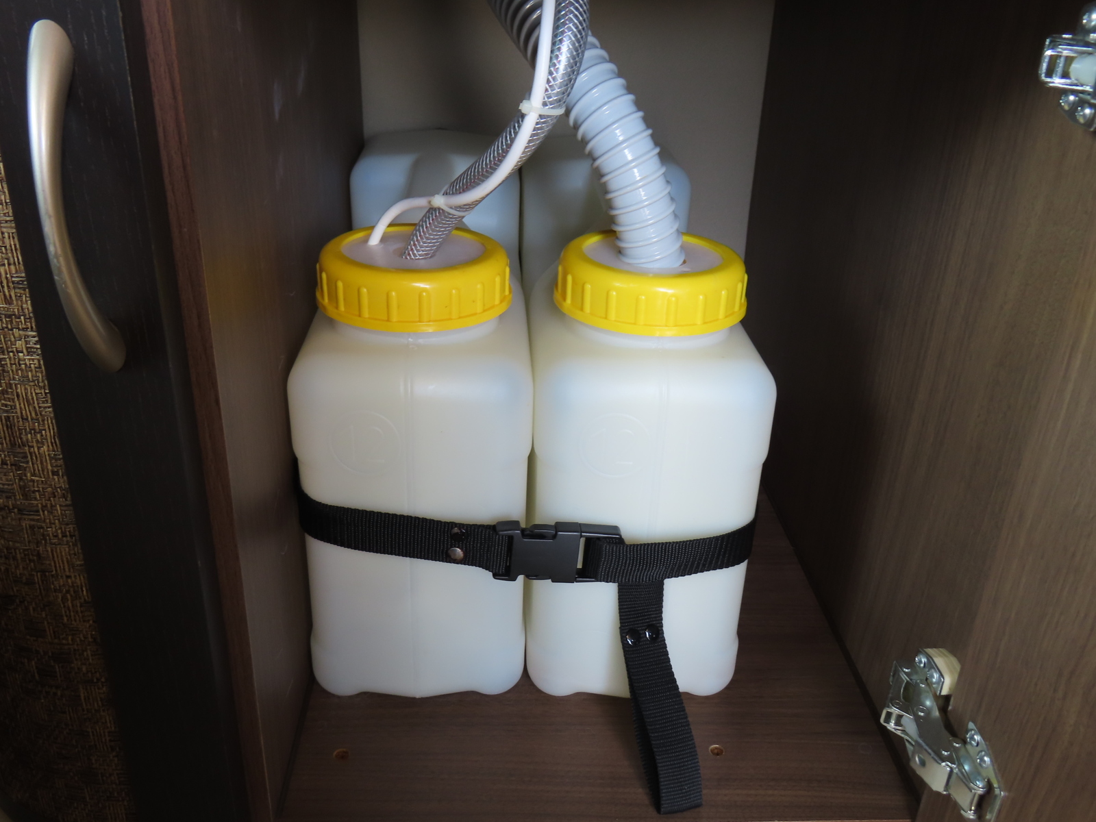 キャンピングカーバンコン