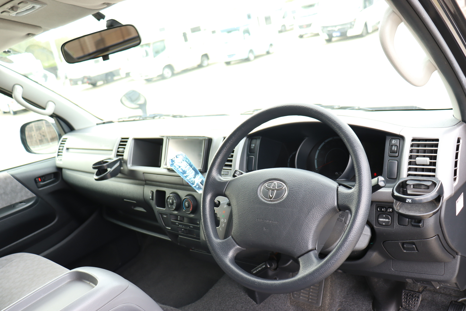 キャンピングカーバンコン