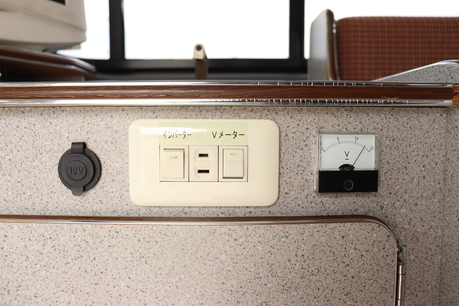 キャンピングカーバンコン