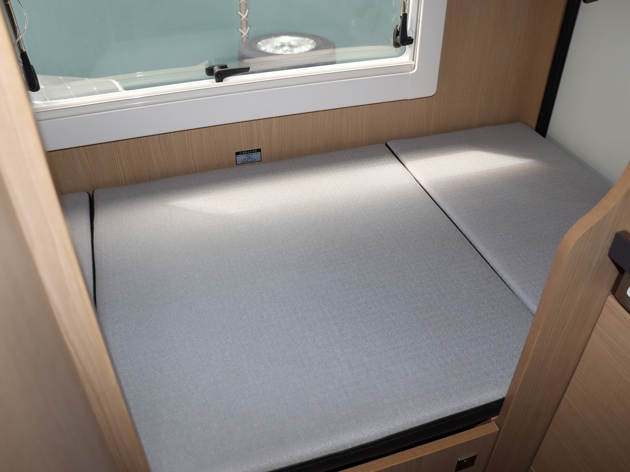 キャンピングカーキャブコン