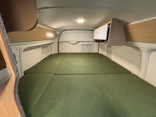 キャンピングカーバンコン