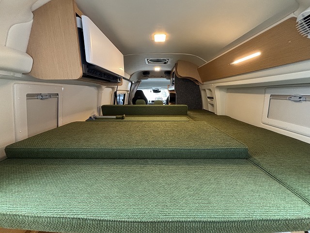 キャンピングカーバンコン