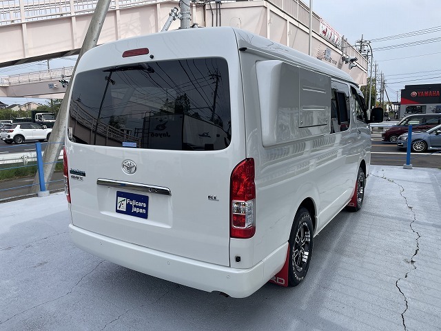 キャンピングカーバンコン