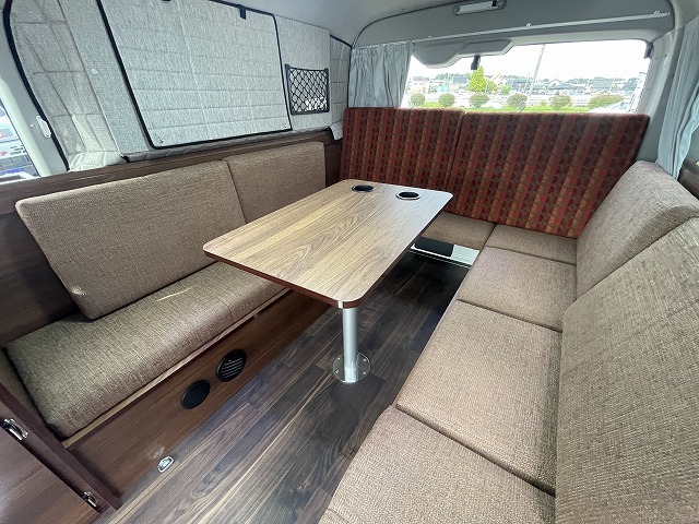 キャンピングカーバンコン