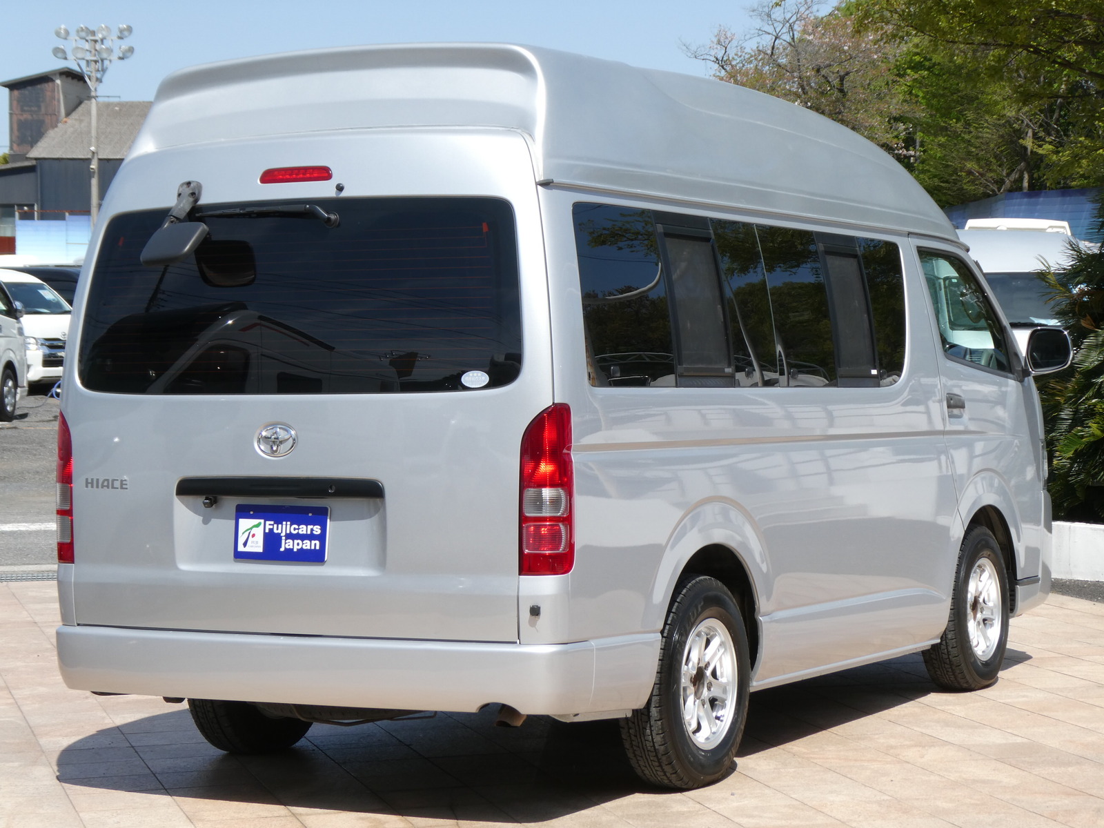 キャンピングカーバンコン