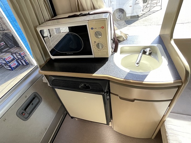 キャンピングカーバンコン