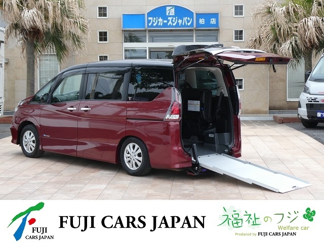 セレナ 福祉車両 スロープ車いす1基 セカンド仕様