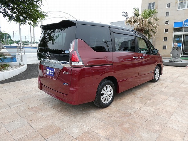 日産セレナ