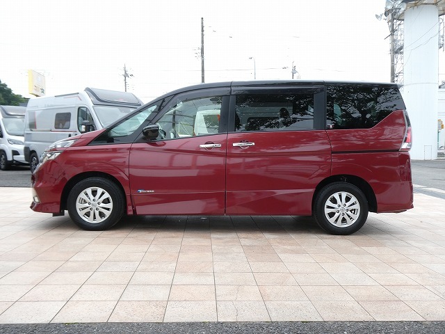 日産セレナ