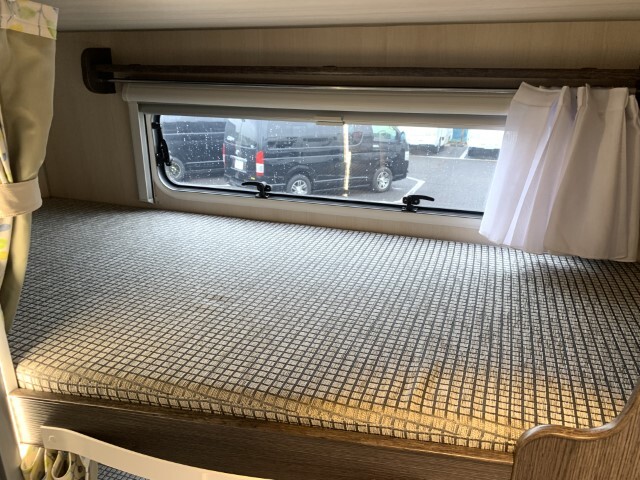キャンピングカーキャブコン