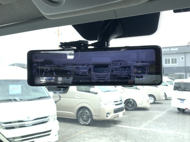 キャンピングカーキャブコン