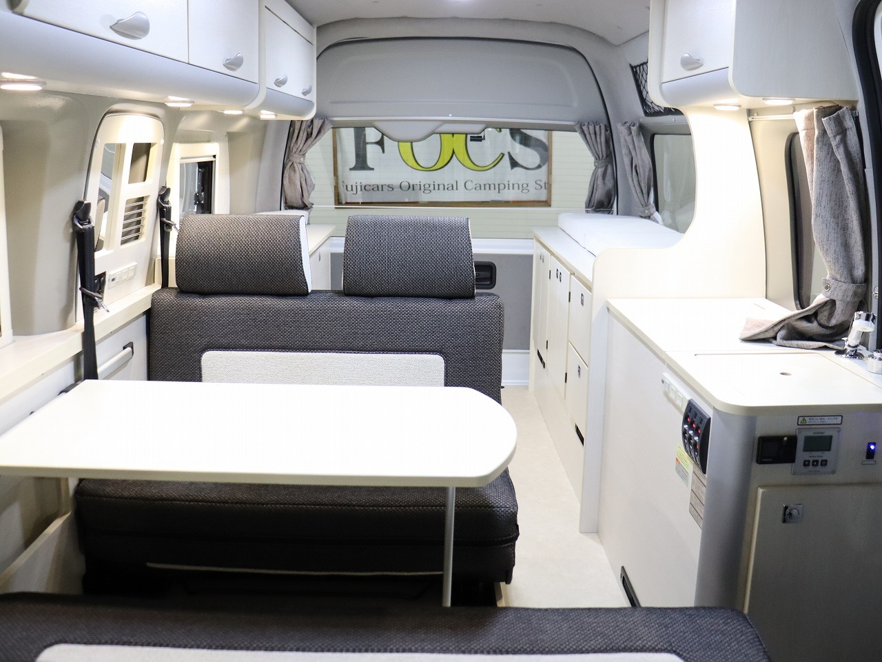 キャンピングカーバンコン