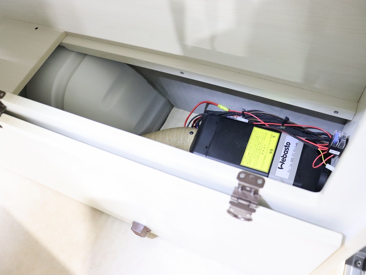 キャンピングカーバンコン