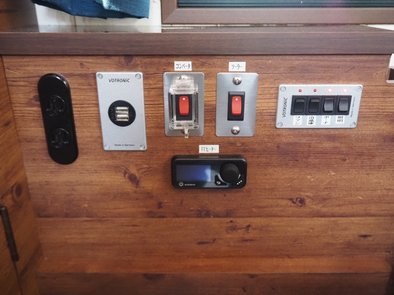 キャンピングカー軽キャンパー